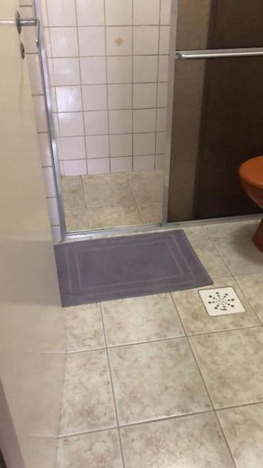 Apartamento Kit Na Tupi, Frente Mar, Vaga Garagem Rotativa Praia Grande  Exterior foto